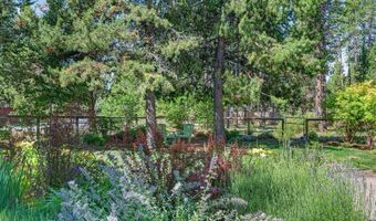 56125 Snow Goose Rd, Bend, OR 97707