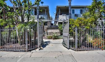 2015 Chariton, Los Angeles, CA 90034