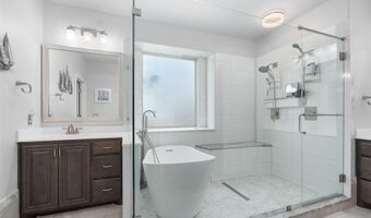 105 Cimmaron Ct, Alvarado, TX 76009