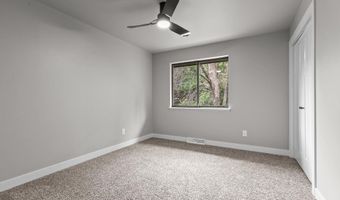 929 E NORTHWOOD Dr, Appleton, WI 54911