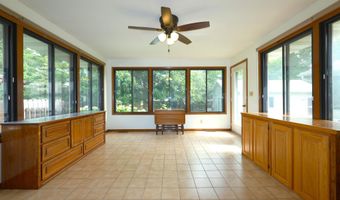 2003 Polk Dr, Ames, IA 50010