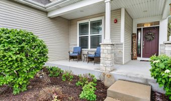 777 W Fairway Dr, Addison, IL 60101