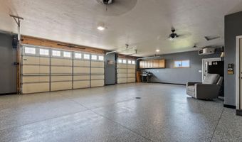 2818 W HIDDEN PINE Dr, Appleton, WI 54913