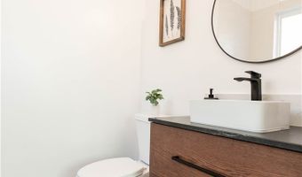 5743 Chesley Ave, Los Angeles, CA 90043