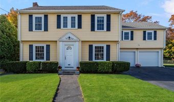 14 Fairview Ave, Lincoln, RI 02865