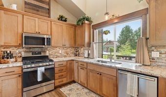 150 Links Dr, Blanchard, ID 83804