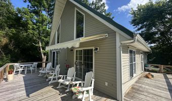 10 Greenbrier Dr, Alderson, WV 24910
