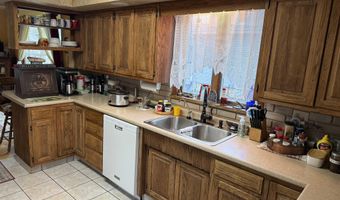 417 Center St, Berne, IN 46711