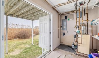 16 Elm Ave, Narragansett, RI 02882