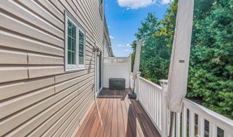 45 White Oak Ln, Aberdeen, NJ 07747