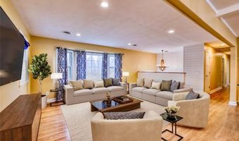 1021 Fremont St, Anoka, MN 55303