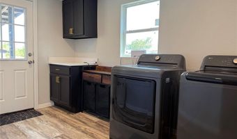 153 Cattail Trl, Millsap, TX 76066