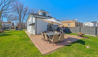 3735 Blanchan Ave, Brookfield, IL 60513