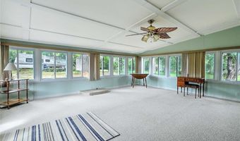 61 Reservoir Ave, Johnston, RI 02919