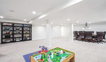6623 RADNOR, Bethesda, MD 20817