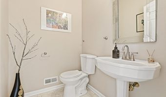 5010 Northfield Dr, Adams Twp., PA 15044