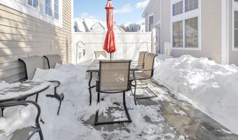 47 Copper Square Dr, Bethel, CT 06801