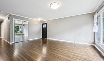 1334 S Dunton Ave, Arlington Heights, IL 60005