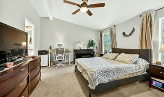 723 Reiten Dr, Ashland, OR 97520