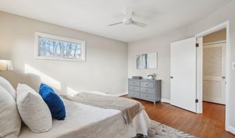 2924 S GRANT St, Arlington, VA 22202