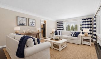 114 Interlochen Dr, Algonac, MI 48001
