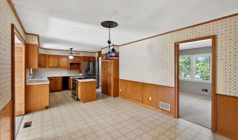 111 Highland Acres Dr, Boiling Springs, SC 29316