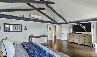 166 New Meadow Rd, Barrington, RI 02806
