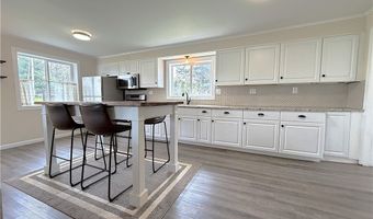 241 East Ave, Akron, NY 14001