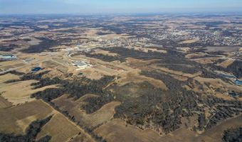 652 Nd St, Albia, IA 52531