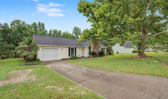 158 Woodstone Cir, Albany, GA 31701