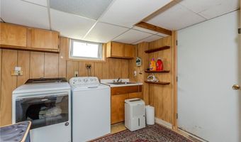 71 Clarence St, Cranston, RI 02910