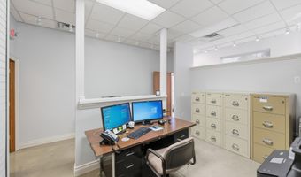 218 S Main St, Almont, MI 48003