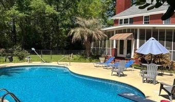 105 Willow Dr, Andalusia, AL 36421