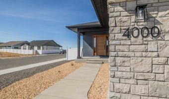 4012 SADDLEBACK Ln, Cheyenne, WY 82001