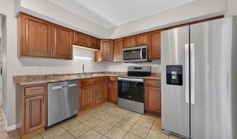 2358 Hidden Meadow Ln, Ballwin, MO 63021