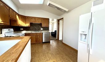 205 GRAPE, Albert City, IA 50510
