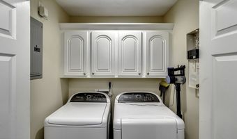 128 W Pinebrook Dr, Brandon, MS 39047