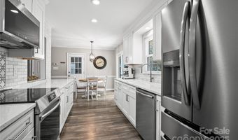 6119 Carmel Station Ave, Charlotte, NC 28226