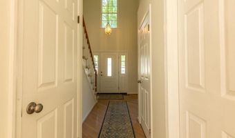 293 CHIPPENHAM Ln, Hockessin, DE 19707