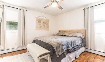 42 Seminole Trl, Cranston, RI 02921