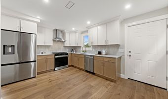 826 Dunlewy St, Asbury Park, NJ 07712