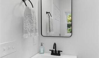 4 Byron Randall Rd, Johnston, RI 02919