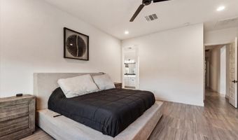 2080 E AQUARIUS Pl, Chandler, AZ 85249