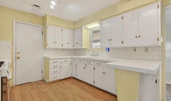 241 NE Myers Ave, Bartlesville, OK 74006