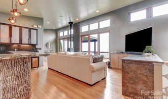 128 Leisure Mountain Rd, Asheville, NC 28804