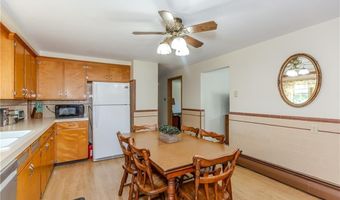 39 Fairview Ave, East Providence, RI 02914