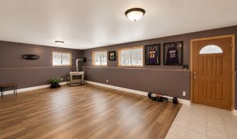 6828 Aurora Dr, Akeley, MN 56433