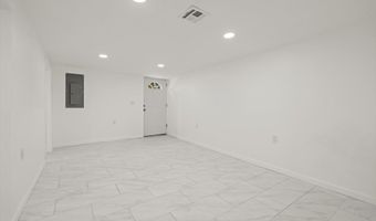 1 Atna Dr, Amityville, NY 11701