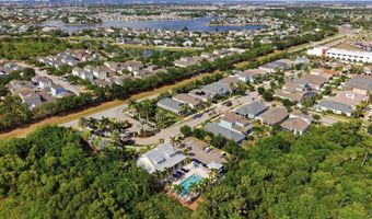 725 WINTERSIDE Dr, Apollo Beach, FL 33572