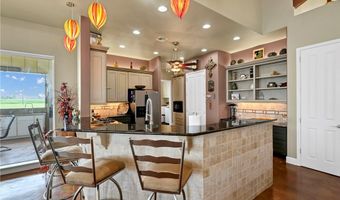 100 Dolphin Ct, Aransas Pass, TX 78336